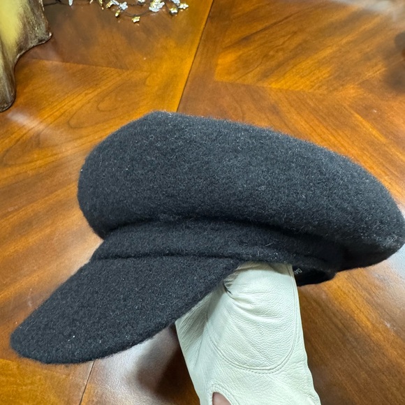 Black Wool 100%  Cap Berets Hats Classic Unisex Adjustable - Picture 3 of 13